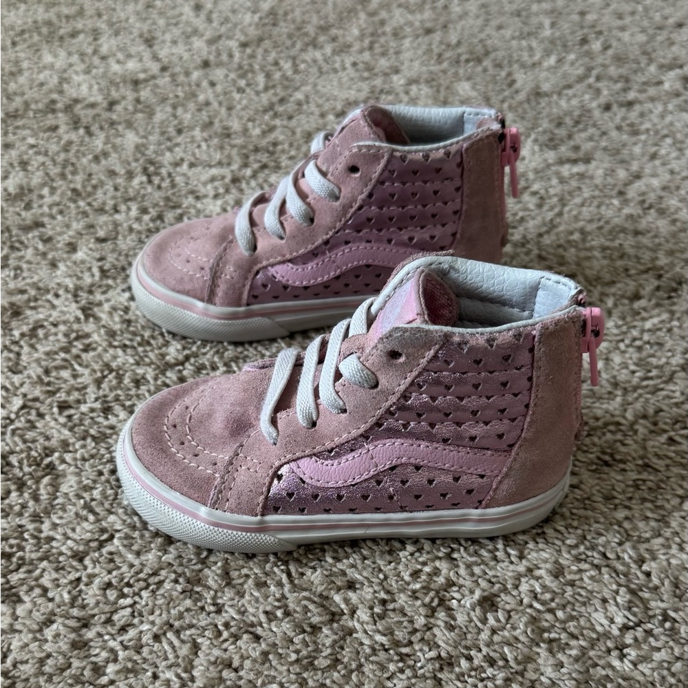 Vans Toddler girls pink heart sneakers shoes size 6 - Picture 3 of 15